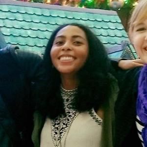 Meet your Posher, Vanessa